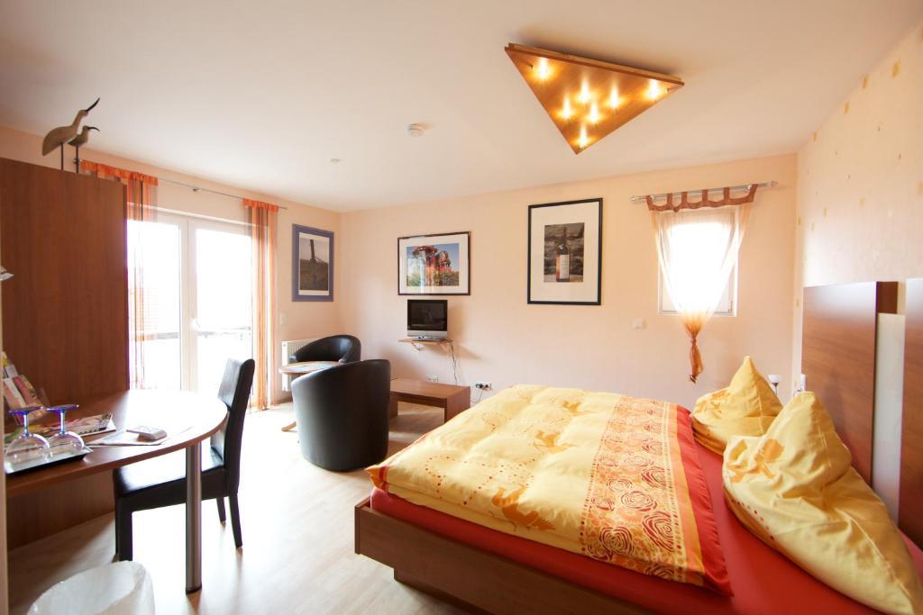 Kleines Landhaus Wendel Hotel Kapellen-Drusweiler Luaran gambar