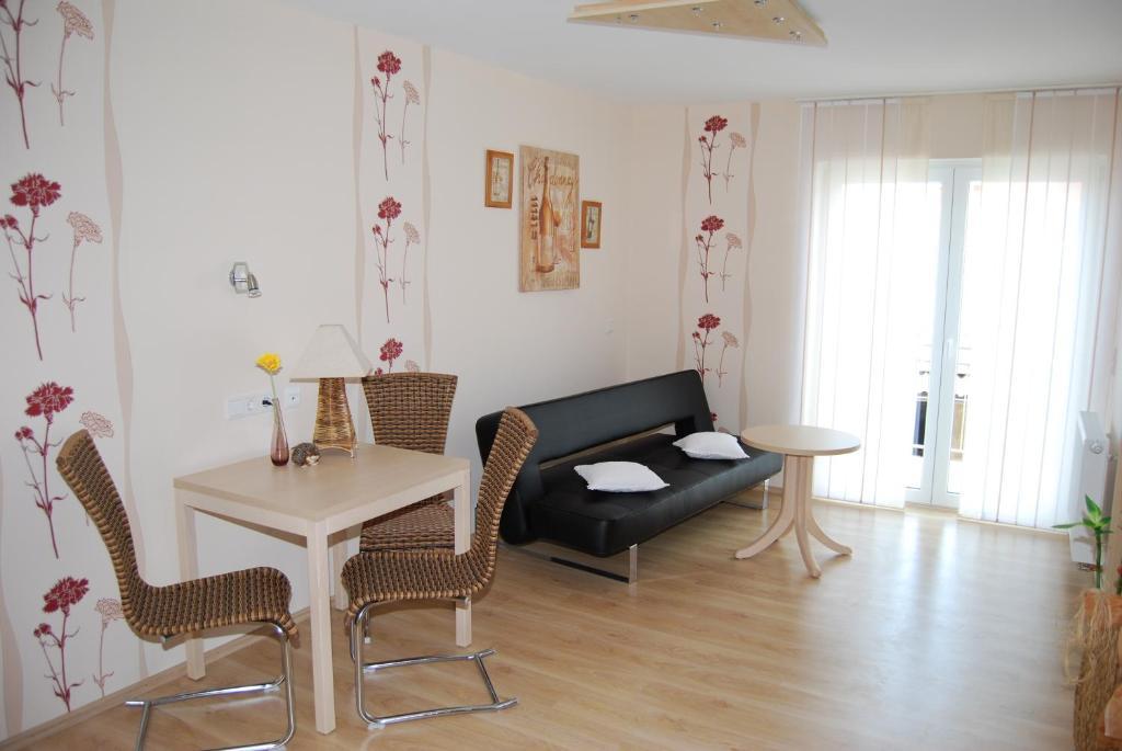 Kleines Landhaus Wendel Hotel Kapellen-Drusweiler Luaran gambar